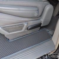 Автомобильные коврики EVA на Chrysler Town & Country V (2007->) 2 ряд: кресла 1+1 не убираются в пол